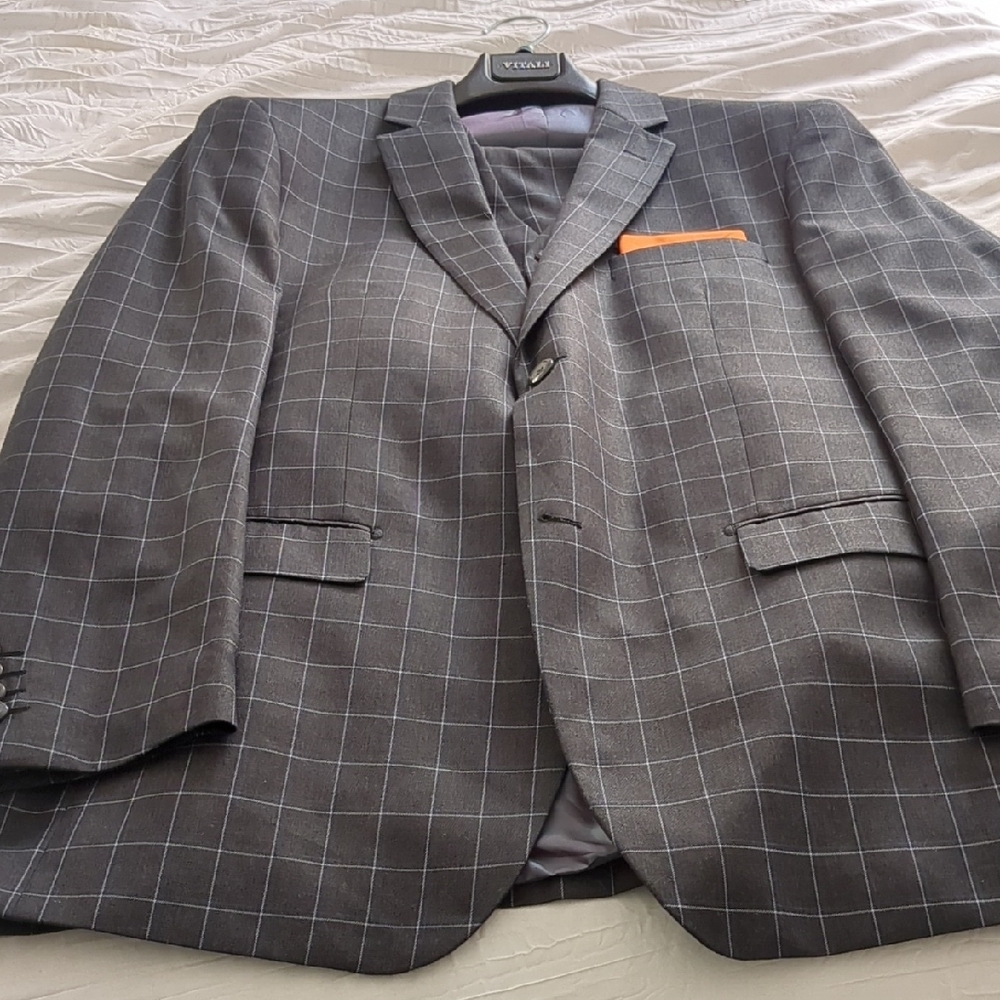 Gray Checkered Men's Blazer